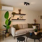 Bright Santiago Apartment Near Attractions